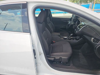 2023 Chevrolet Malibu LT 1LT – miniatura 8