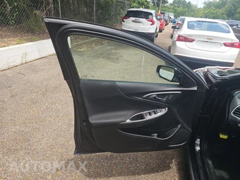 2023 Chevrolet Malibu LT 1LT – miniatura 9