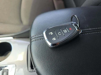2023 Chevrolet Malibu LT 1LT – miniatura 8