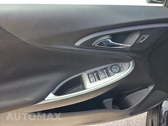 2023 Chevrolet Malibu LT 1LT – miniatura 9