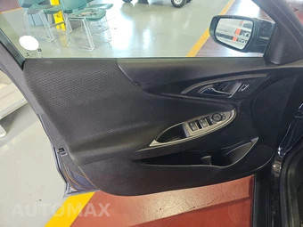 2023 Chevrolet Malibu LT 1LT – miniatura 9