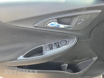 2023 Chevrolet Malibu LT 1LT – miniatura 9
