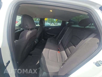 2023 Chevrolet Malibu RS 1SP – miniatura 10