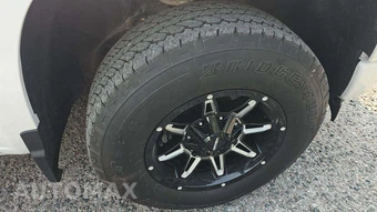 2023 Chevrolet Silverado 1500 Custom Crew Cab Short Bed 1CX - miniatura 23