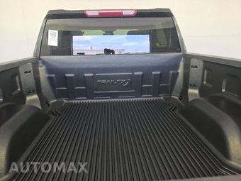 2023 Chevrolet Silverado 1500 Custom Crew Cab Short Bed 1CX - miniatura 17