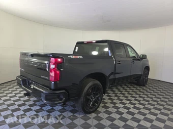2023 Chevrolet Silverado 1500 Custom Crew Cab Short Bed 1CX - miniatura 4