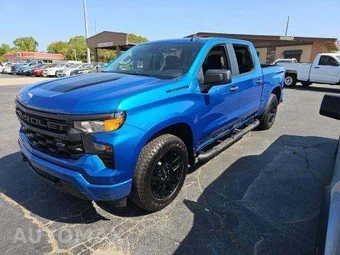 2023 Chevrolet Silverado 1500 Custom Crew Cab Short Bed 1CX