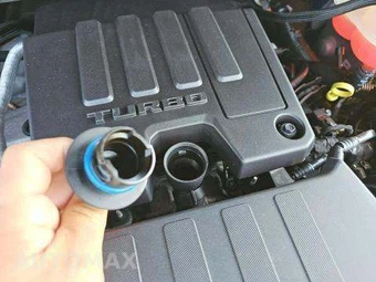 2023 Chevrolet Silverado 1500 Custom Crew Cab Short Bed 1CX - miniatura 24