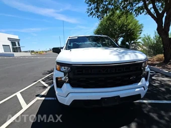 2023 Chevrolet Silverado 1500 Custom Crew Cab Short Bed 1CX - miniatura 2