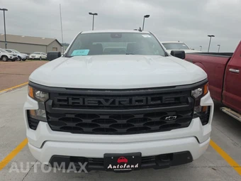 2023 Chevrolet Silverado 1500 Custom Crew Cab Short Bed 1CX - miniatura 2