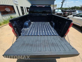 2023 Chevrolet Silverado 1500 Custom Crew Cab Short Bed 1CX - miniatura 11