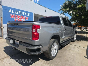 2023 Chevrolet Silverado 1500 Custom Crew Cab Short Bed 1CX - miniatura 3