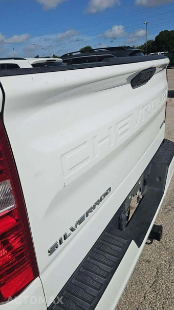 2023 Chevrolet Silverado 1500 Custom Crew Cab Short Bed 1CX - miniatura 26