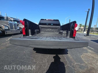 2023 Chevrolet Silverado 1500 Custom Crew Cab Short Bed 1CX - miniatura 11