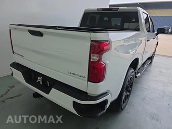 2023 Chevrolet Silverado 1500 Custom Crew Cab Short Bed 1CX - miniatura 4