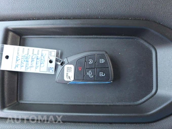 2023 Chevrolet Silverado 1500 Custom Crew Cab Short Bed 1CX - miniatura 5