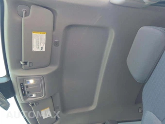 2023 Chevrolet Silverado 1500 Custom Crew Cab Short Bed 1CX - miniatura 8