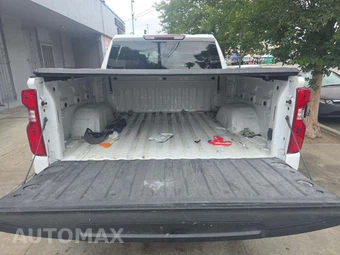 2023 Chevrolet Silverado 1500 Custom Crew Cab Short Bed 1CX - miniatura 14
