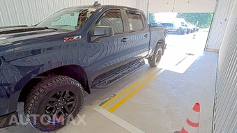 2023 Chevrolet Silverado 1500 Custom Trail Boss Crew Cab Short Bed 2CX - car from the USA, Manheim Buy-Now listing at AUTOMAX