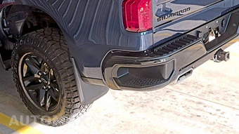 2023 Chevrolet Silverado 1500 Custom Trail Boss Crew Cab Short Bed 2CX - miniatura 10