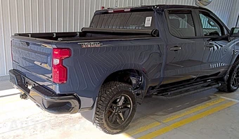 2023 Chevrolet Silverado 1500 Custom Trail Boss Crew Cab Short Bed 2CX - miniatura 4