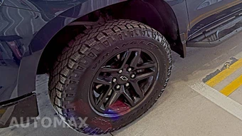 2023 Chevrolet Silverado 1500 Custom Trail Boss Crew Cab Short Bed 2CX - miniatura 7