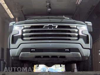 2023 Chevrolet Silverado 1500 High Country Crew Cab Medium Bed - miniatura 3