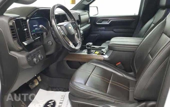 2023 Chevrolet Silverado 1500 High Country Crew Cab Short Bed - miniatura 11