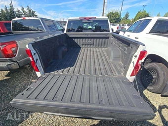 2023 Chevrolet Silverado 1500 High Country Crew Cab Short Bed - miniatura 14