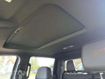 2023 Chevrolet Silverado 1500 High Country Crew Cab Short Bed - miniatura 11