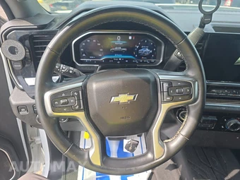 2023 Chevrolet Silverado 1500 LT Crew Cab Medium Bed - miniatura 10