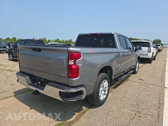 2023 Chevrolet Silverado 1500 LT Crew Cab Medium Bed - miniatura 3