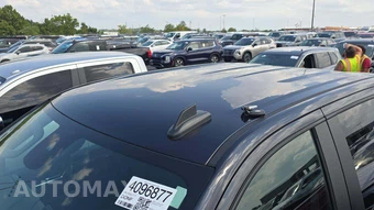 2023 Chevrolet Silverado 1500 LT Crew Cab Short Bed 2FL - miniatura 17