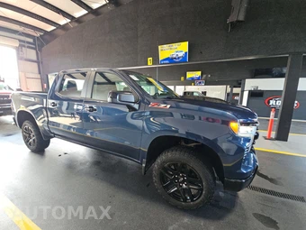 2023 Chevrolet Silverado 1500 LT Trail Boss Crew Cab Short Bed 2LT - miniatura 3