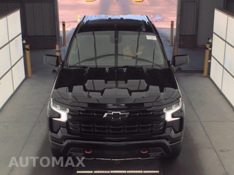 2023 Chevrolet Silverado 1500 LT Trail Boss Crew Cab Short Bed 2LT - miniatura 2
