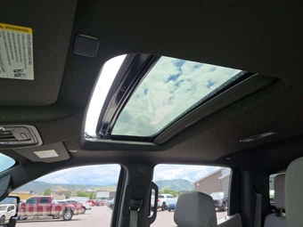 2023 Chevrolet Silverado 1500 LTZ Crew Cab Medium Bed 1LZ - miniatura 11