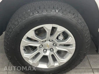 2023 Chevrolet Silverado 1500 LTZ Crew Cab Short Bed 1LZ - miniatura 6