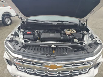 2023 Chevrolet Silverado 1500 LTZ Crew Cab Short Bed 1LZ - miniatura 22