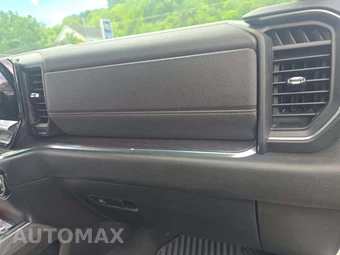 2023 Chevrolet Silverado 1500 LTZ Crew Cab Short Bed 1LZ - miniatura 15