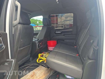 2023 Chevrolet Silverado 1500 LTZ Crew Cab Short Bed 1LZ - miniatura 9