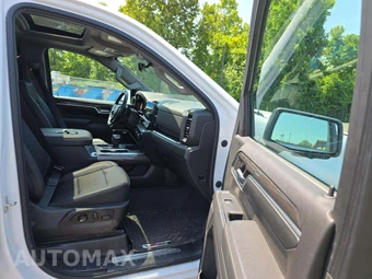 2023 Chevrolet Silverado 1500 LTZ Crew Cab Short Bed 1LZ - miniatura 15
