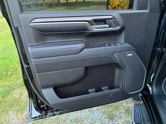 2023 Chevrolet Silverado 1500 LTZ Crew Cab Short Bed 1LZ - miniatura 11