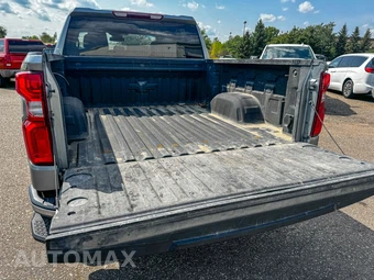 2023 Chevrolet Silverado 1500 LTZ Crew Cab Short Bed 1LZ - miniatura 12