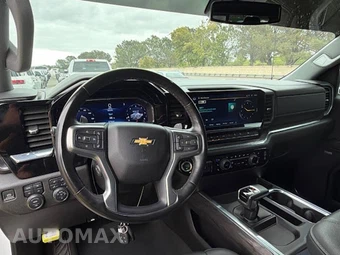 2023 Chevrolet Silverado 1500 LTZ Crew Cab Short Bed 1LZ - miniatura 11