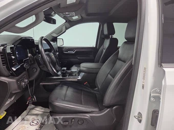 2023 Chevrolet Silverado 1500 LTZ Crew Cab Short Bed 1LZ - miniatura 10