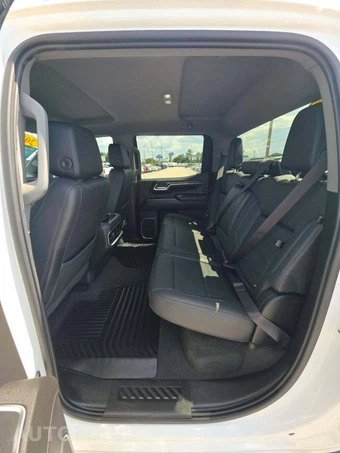 2023 Chevrolet Silverado 1500 LTZ Crew Cab Short Bed 1LZ - miniatura 13