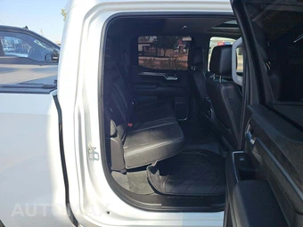 2023 Chevrolet Silverado 1500 LTZ Crew Cab Short Bed 1LZ - miniatura 16