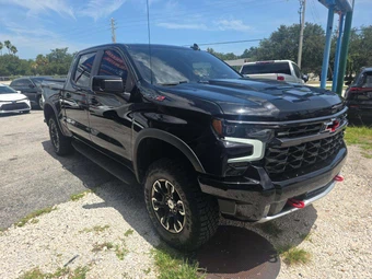2023 Chevrolet Silverado 1500 ZR2 Crew Cab Short Bed 3LT - miniatura 4