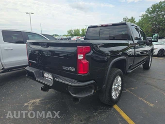 2023 Chevrolet Silverado 2500HD High Country Crew Cab Medium Bed - miniatura 3