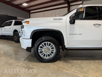 2023 Chevrolet Silverado 2500HD High Country Crew Cab Medium Bed 3LZ - miniatura 2